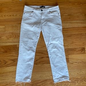 White skinny jeans